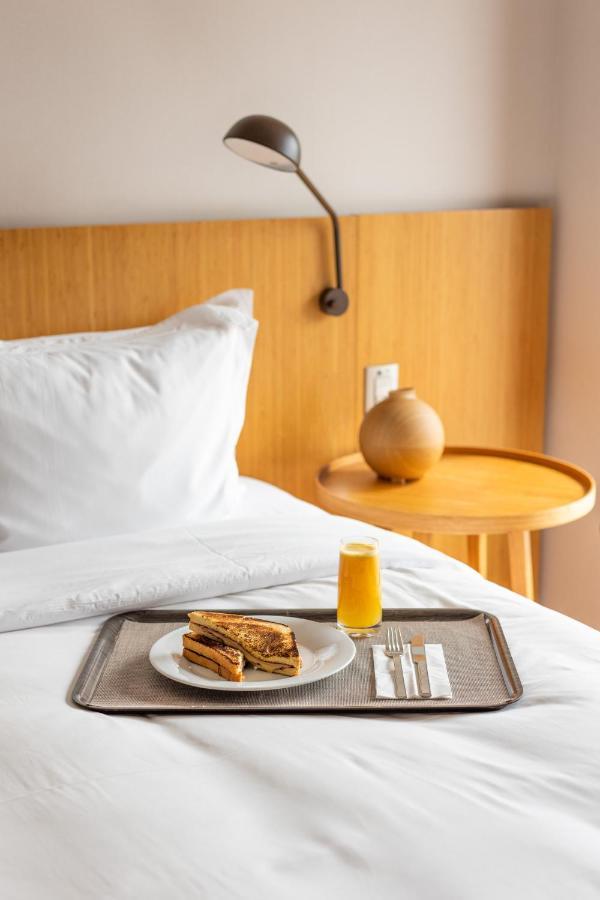B Hotel 巴西利亚 外观 照片 Room service